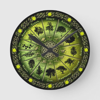 Ronde Horloge ou montre Druid Tree Calendar & Ogham