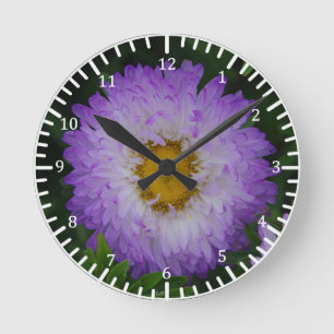 Ronde Horloge pourpre blanche de fleur de Matsumoto