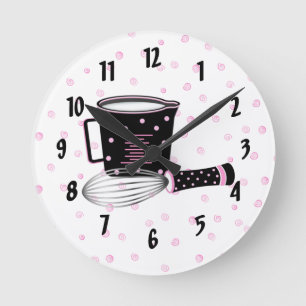 Ronde Horloge rose et noire de cuisine