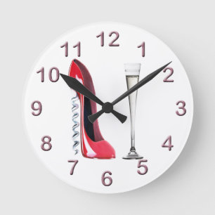 Ronde Horloge rouge de stylet de tire-bouchon et de