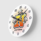 Ronde Horloge Singe Chaussette Monogramme N (Angle)