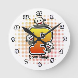 Ronde Horloge singe en chaussette P monogramme