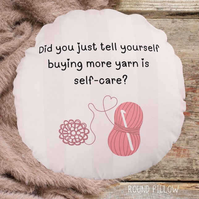 Ronde Kussen (Did you just tell yourself buying yarn is self-care? Round pillow)