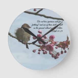 Ronde tweekleurige Matt 10:29 wandklok Klok