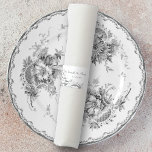 Ronds De Serviette Élégant classique Rococo Floral<br><div class="desc">Cette suite classique de décors historiques s'inspire des gravures du peintre Alexis Peyrotte,  datant du XVIIIe siècle,  avec du gris clair sur des feuilles blancs acanthus,  des parchemins ornés,  des fleurs et des feuilles. Cette collection est le complément parfait à un mariage élégant,  formel et romantique.</div>