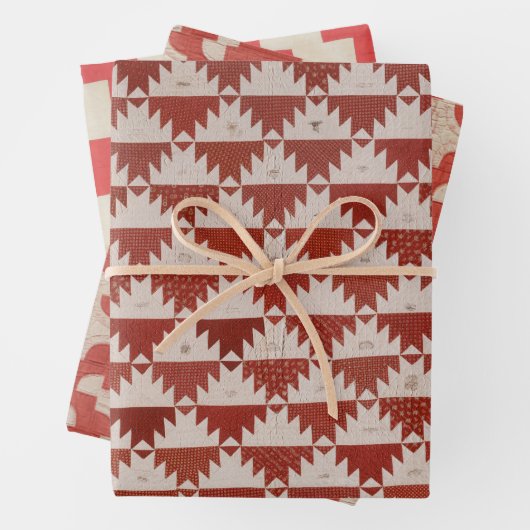 Rood- en beige design inpakpapier vel (In situ)