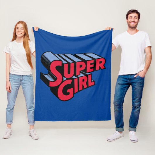 Rood en Blauw Supergirl Gestapelde Naam Logo Fleece Deken (In situ)