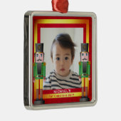 Rood en goud Lijst & Nutcracker Baby 1e Kerstmis Metalen Ornament (Rechts)