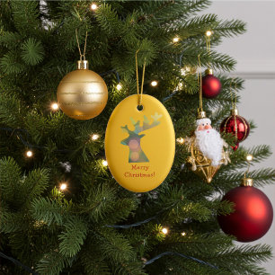 Rood en Gouden Gepersonaliseerd Kerstrendier Keramisch Ornament