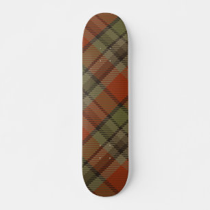 Rood en groen geplakt skateboard