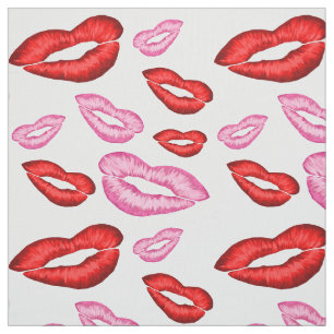 Rood- en roze lipstickafdruk stof