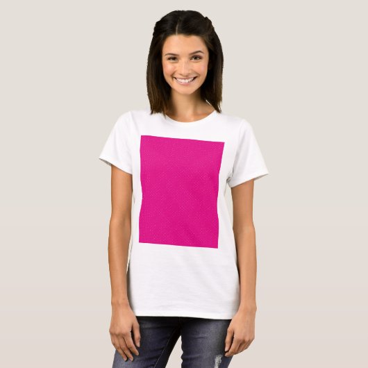 Rood en roze polka dot inpakpapier met gelijkmatig t-shirt (Voorkant volledig)