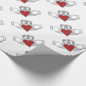 Rood en wit Claddagh Pattern-omslagpapier Cadeaupapier (Hoek)