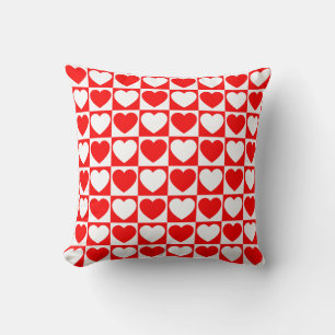 Rood en wit geruit patroon met harten kussen