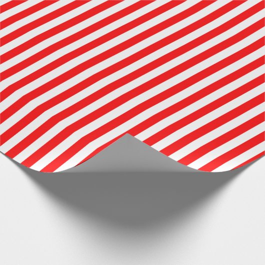 Rood en Wit Kleine Grootte Verticale Strepen Cadeaupapier (Hoek)
