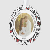 Rood en wit koppel eerste kerstmis verloofd ornament (voorkant)