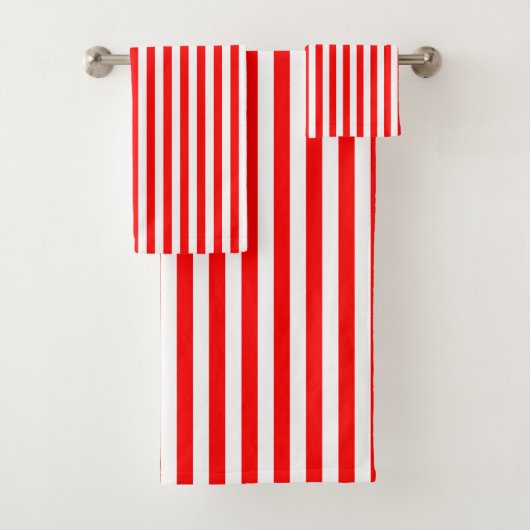 Rood en Wit Medium Grootte Verticale Strepen Bad Handdoek (Insitu)