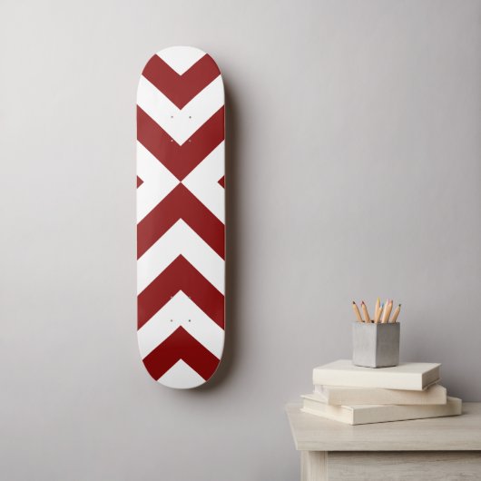 Rood- en witte Chevrons Skateboard (Muurkunst)