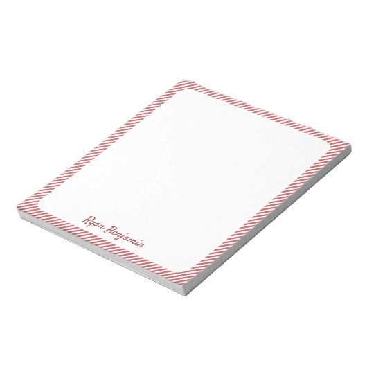 Rood- en wittekoolklasje met minimale streping van notitieblok (Gedraaid)