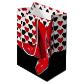 Rood en zwart hart met rode hoge hoogte medium cadeauzakje (Voorkant Gekanteld)