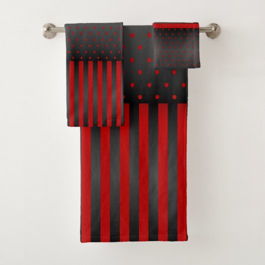 Rood- en zwarte pooldots en stripes bad handdoek (Insitu)