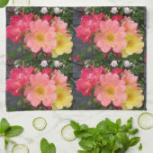 Rood gele rozen Roos Bloembloem Theedoek (Gevouwen)