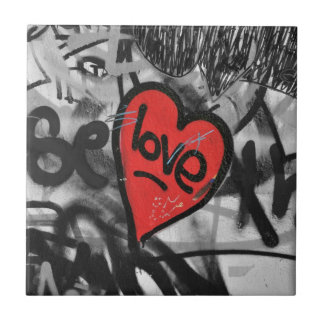 rood geschilderd hart tegeltje