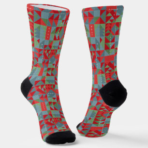 Rood, grijs, groen geometrisch patroon. sokken