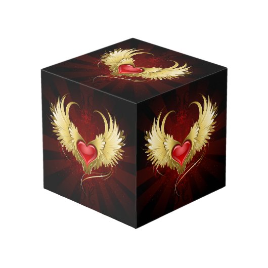 Rood hart met gouden vleugels kubus (Voorkant hoekig)