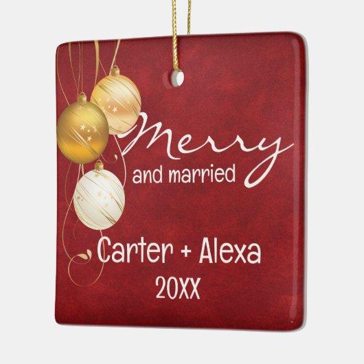 Rood leer eerste kerst getrouwd keramisch ornament (Links)