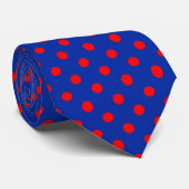 Rood op blauwe stippen patroonontwerp stropdas (Opgerold)