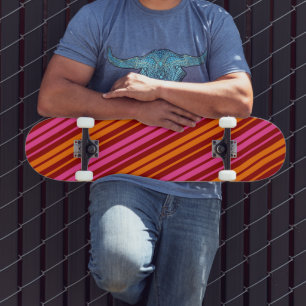 Rood Oranje Roze Verticale Strepen Ontwerp Skateboard
