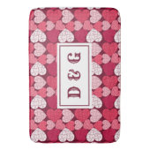 Rood & Roze Legpuzzel Hart Patroon Monogram Badmat (Voorkant Verticaal)