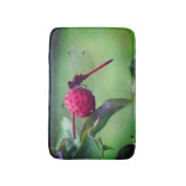 Rood snoepje op Dogwood Fruit Badmat (Voorkant Verticaal)