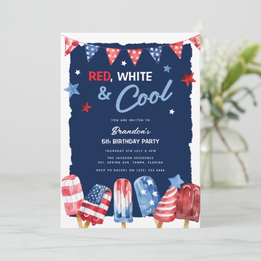 Rood, wit en koel 4 juli verjaardag kaart (Staand voorkant)