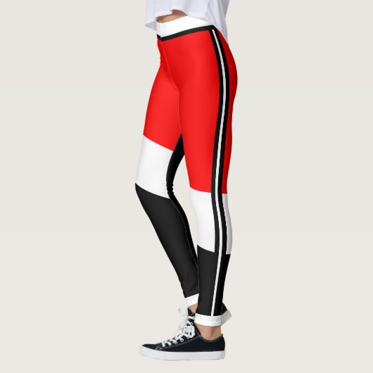 Rood wit en zwart met zijstreep leggings (Links)
