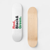 Rood, zwart en groen. skateboard (Voorkant)