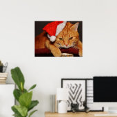 Roodbaarkat in een Poster van de Rode Kerstman (Thuiskantoor)