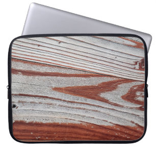 Roodbruin verf op hout laptop sleeve