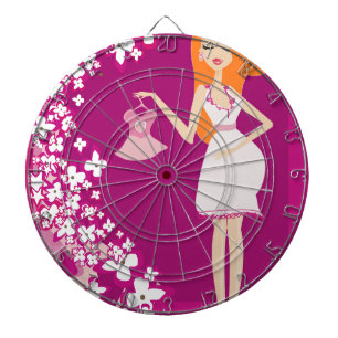 roodhoofdzwangere vrouw dartbord