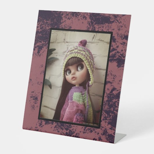 Roodmarmertextuur van terracotta reclamebord met voetstuk (Voorkant)