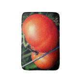 Roodrijpe tuintomaten op wijn badmat (Voorkant Verticaal)