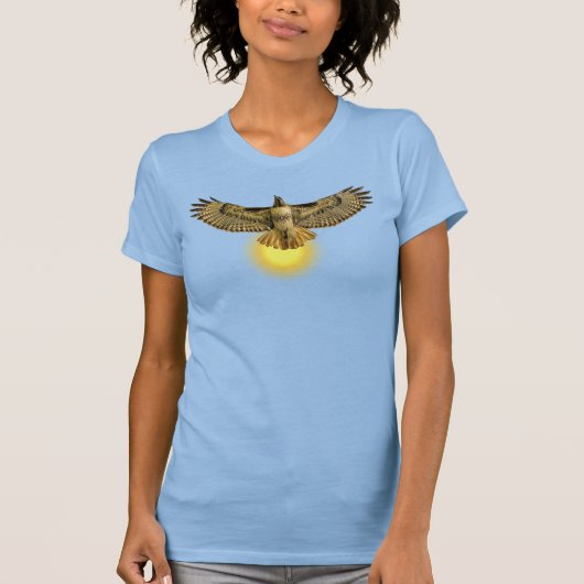 Roodstaartbuizerd vliegt met de zon t-shirt (Voorkant)