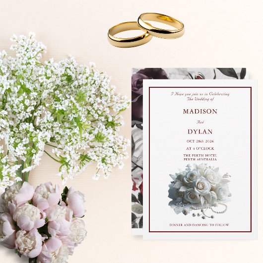 Roos bruiloft uitnodiging met witte rozen