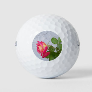 Roos en grijze slijmwand golfballen