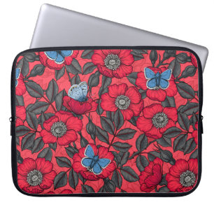 Roos en vlinders in rood en blauw laptop sleeve