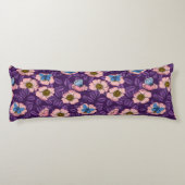 Roos en vlinders in roze en paarse lichaamskussen (Achterkant)