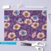 Roos en vlinders in roze en paarse tissuepapier (Craft)