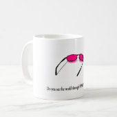 roos-gekleurde lenzen-2014-02-10 koffiemok (Voorkant links)