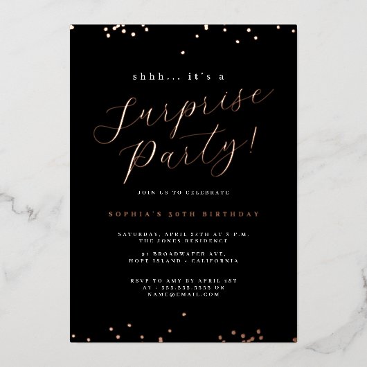 Roos Gold Black Script Confetti Surprise Party Folie Uitnodiging (Voorkant)